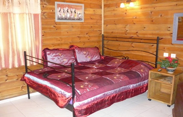 בקתות עדי - ������ �קרית שמונה - ������ ����